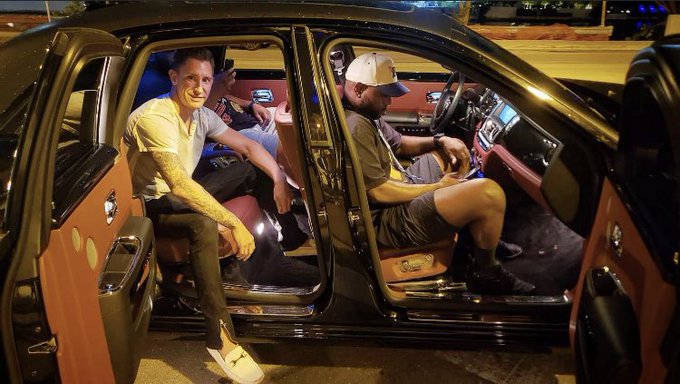 South Beach Chilling in the Rolls Phantom with the crew #miami https://t.co/KgTqkC0jJT<a href="/tag/miami"class="tags"><span>#miami</span></a>