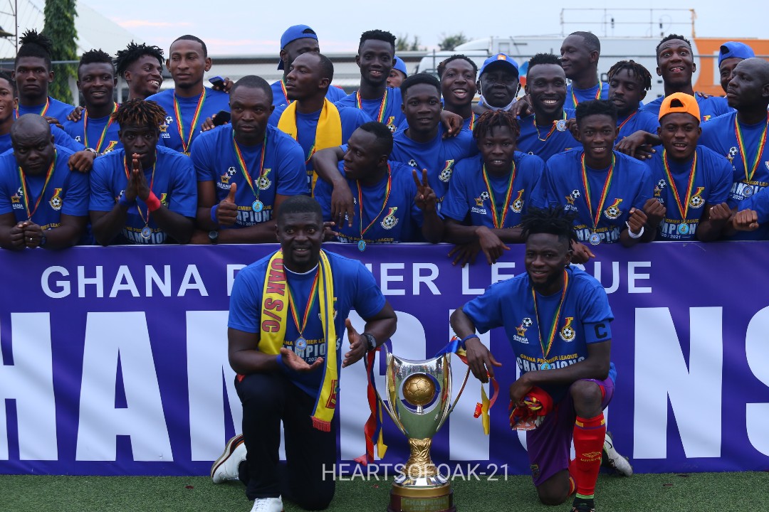 HeartsOfOakGH's tweet photo. 📸 
The cup 🏆finally landed. We are the Champions 🏅. Thank you for the support 👏👍.

#AHOSC
#WeArePhobians ♥️💛💙
#WeAreChampions
#PositiveEnergy
#GPLChampions https://t.co/GhIUeKtHoT
