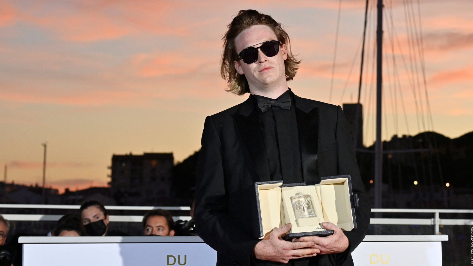 Калеб Лэндри Джонс Cannes