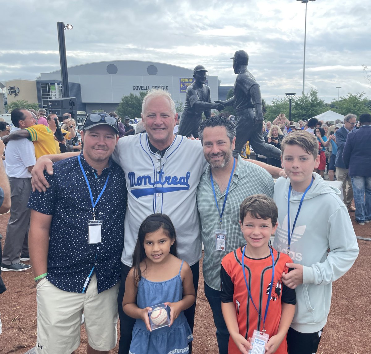 More content from the special day in Youngstown, Ohio of the @RobinsonShuba unveiling.