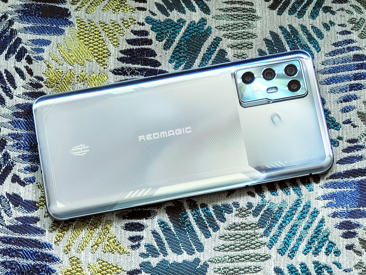 tnkgrl's tweet photo. Behold! @AdamConwayIE joins me on episode 225 of my #MobTechCast to review the @redmagicgaming #RedMagic6R and @Huawei #WatchFitElegant :) We then talk about the @madebygoogle #Pixel6Pro specs, @oneplus #OnePlusNord2 details (so far), and much more... https://t.co/F4sZm6rwab https://t.co/zmwhuqxX4X