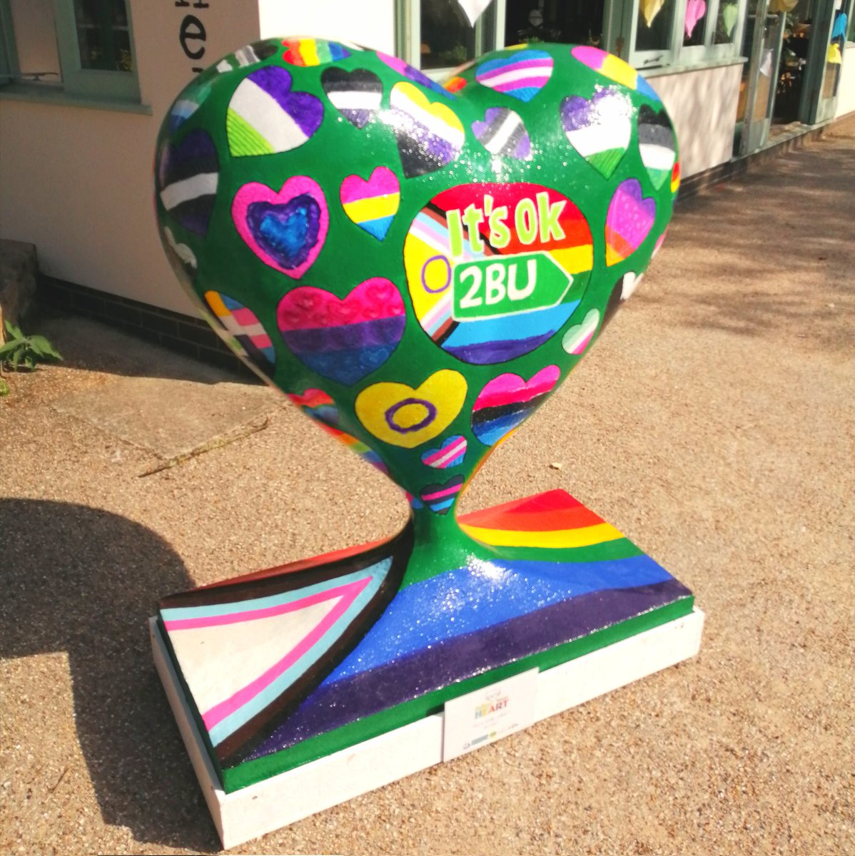 AAY_Spotlight's tweet photo. 🌈🌈 What a great day to be working (...ish!) Had a wonderfully vibrant sunny time supporting three of my clients who were sponsoring /taking part in the full of life and colour @pride_taunton and @LiveTaunton Arts Festival🌈🌈
#positivetaunton #marketing #pr #InTheSpotlight https://t.co/58acCOCD1y