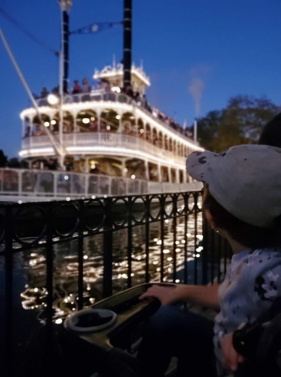 zeek_sb's tweet photo. Thank you for all the memories and all the ones yet to come! See you soon!

Happy birthday #Disneyland https://t.co/EpB04WEAZc