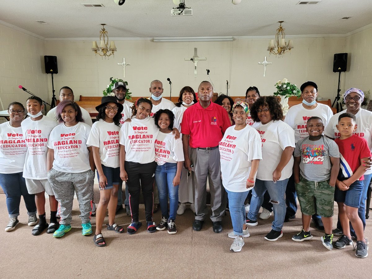 tcwrag's tweet photo. Re- Elect Doug Ragland for BIRMINGHAM School Board District1. #Vote an Educator for the Board of Education! https://t.co/JDN8QZYi48