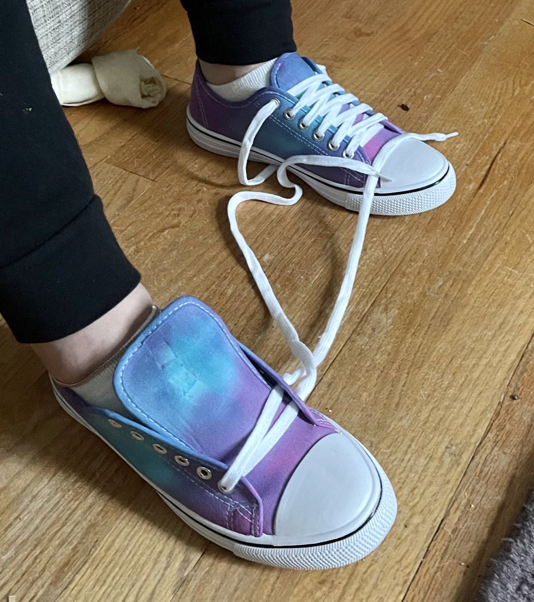 jayneesweet's tweet photo. My daughter tie-dyed her shoes. They turned out great!! https://t.co/PpWDoKmGk3