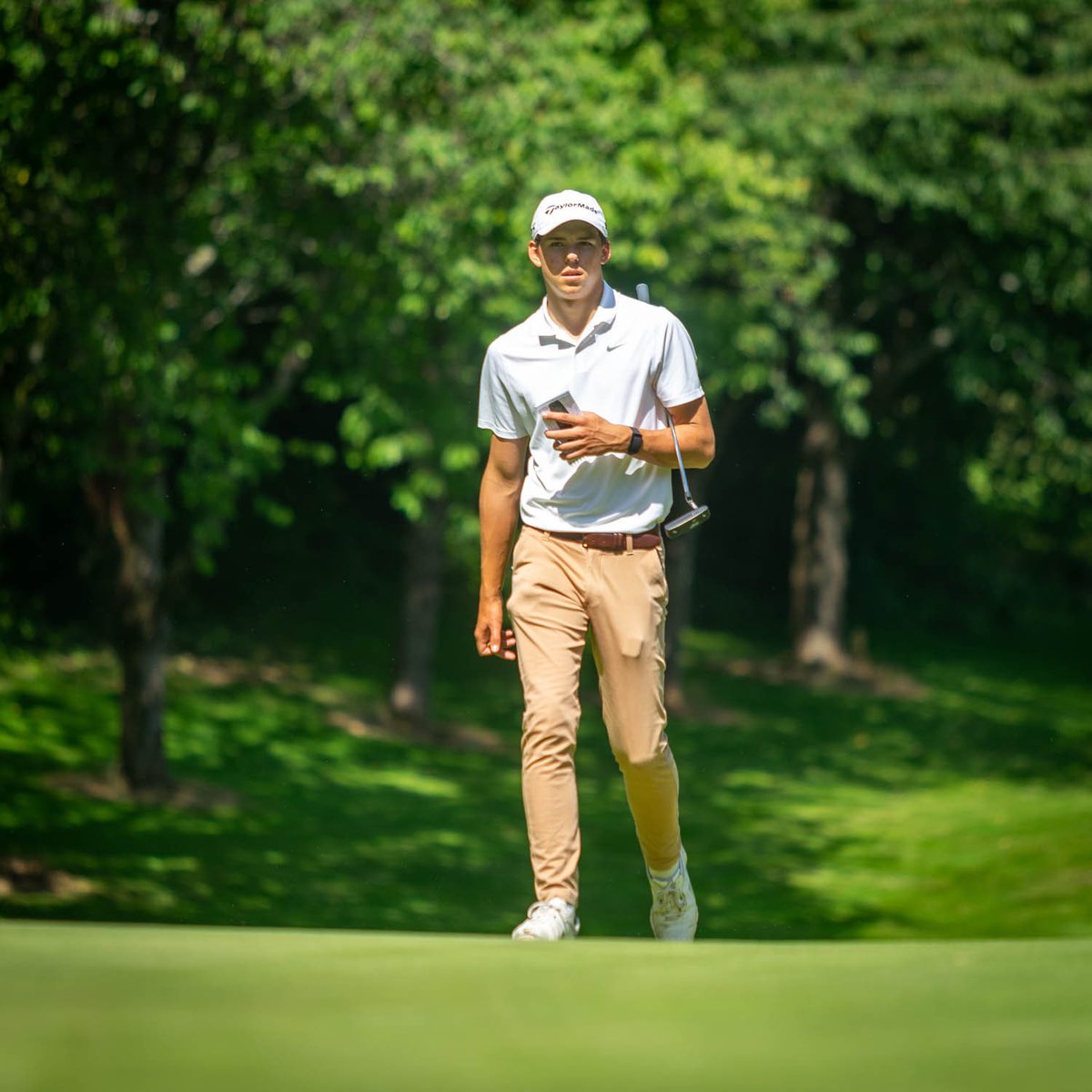 GolfCharley's tweet photo. Good practice round in the amazing weather here in Cardiff, although a little hot, the greens are immaculate and the course is tight, I am looking forward to playing the Welsh Boys Championship over the next few days. @ProDreamUSA #walesgolf @Cardiffgolfclub https://t.co/xKE2xXJqYq