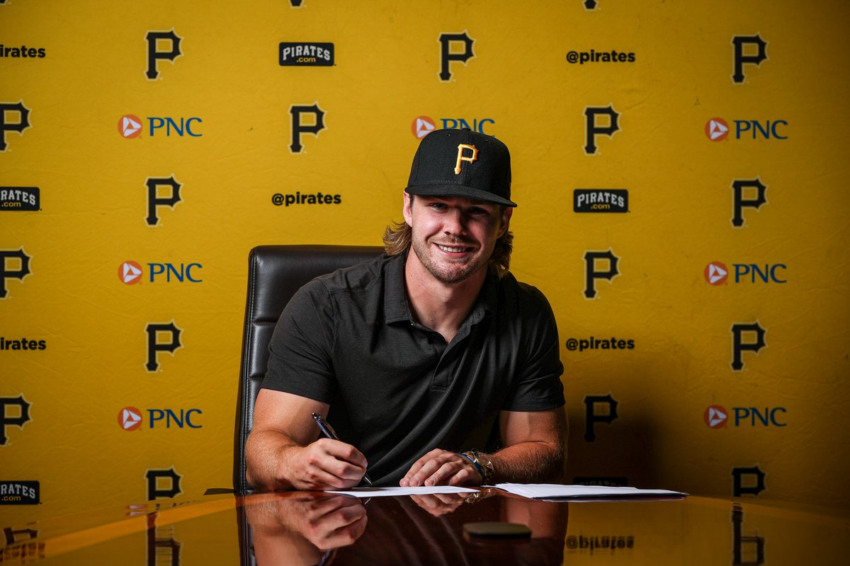 Officially official ✍️
