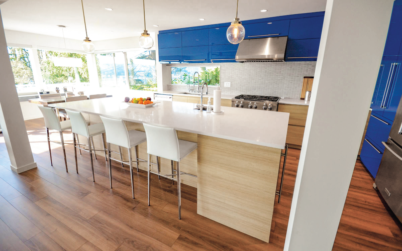 Designer Karla Dreyer shares tips for designing or updating your kitchen!

THIS LOOK: When it comes to creating a timeless, luxurious kitchen, nothing beats the look and feel of custom furniture-style cabinetry! In this kitchen, it's all about details.

canadianhometrends.com/kitchen-refres…