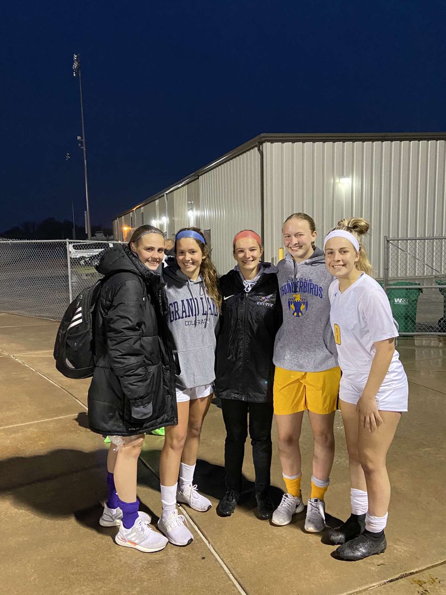 sweet girl was taken too soon. if you can, please donate to support the gillispie family in this hard time. please retweet this to allow the family to get the support they need. we love you ki, ready easy 🕊 gofund.me/64bd279a #doitforkilar