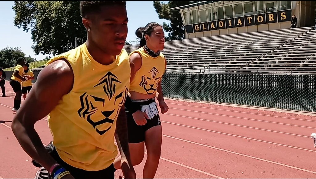 3rd today Another 7v7 top four finish for new <a href="/Fremont_Tigers/">Fremont Tigers Football</a> program brick by brick @Kdog410 &amp; <a href="/f1nau/">Adrian f1nau</a> both showing why they are 2🌟 recruits 🤝🏾 <a href="/ChabotFootball/">Chabot Football</a> <a href="/westcoastpreps_/">West Coast Preps</a> <a href="/GetSportsFocus/">GetSportsFocus</a> <a href="/BrandonHuffman/">Brandon Huffman</a> <a href="/LJ_Reyna/">Lorenzo J. Reyna</a> <a href="/StuTua/">Stuart Tua</a> <a href="/GregBiggins/">Greg Biggins</a> <a href="/NevadaRecruits/">Nevada FB Recruiting</a> <a href="/AztecRecruits/">San Diego State Football Recruiting</a>