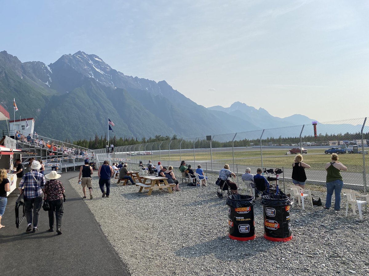 AlaskaRaceway's tweet image. It is beautiful and we are racing tonight! #NASCARhometrack #KidsDay