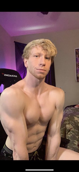 First Twitter post- I&rsquo;m an adult entertainer just getting started on Twitter, Im just looking to make<a href="/tag/fitfam"class="tags"><span>#fitfam</span></a><a href="/tag/model"class="tags"><span>#model</span></a><a href="/tag/fitness"class="tags"><span>#fitness</span></a><a href="/tag/ripped"class="tags"><span>#ripped</span></a><a href="/tag/muscle"class="tags"><span>#muscle</span></a><a href="/tag/sexy"class="tags"><span>#sexy</span></a>