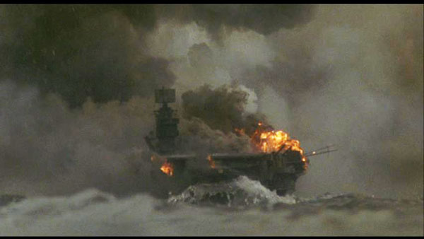 #艦これ 
在りし日の自分を何回も再生して泣いてる瑞鶴。 