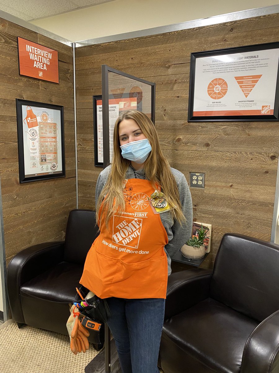 Great #ServicesSaturday in Aberdeen with Abby getting an $18k window sale!!! Way to go Abby #D52Elite <a href="/AkinsMel/">Mel Akins</a> <a href="/ZachBoonTHD/">Zach Boon</a> <a href="/CorporateLarry/">Larry Lane</a> <a href="/jen_gillaspie/">Jen Gillaspie</a> <a href="/8964THD/">Brenda Glover Home Depot #8964</a> <a href="/8964KateJones/">Kate Jones</a>