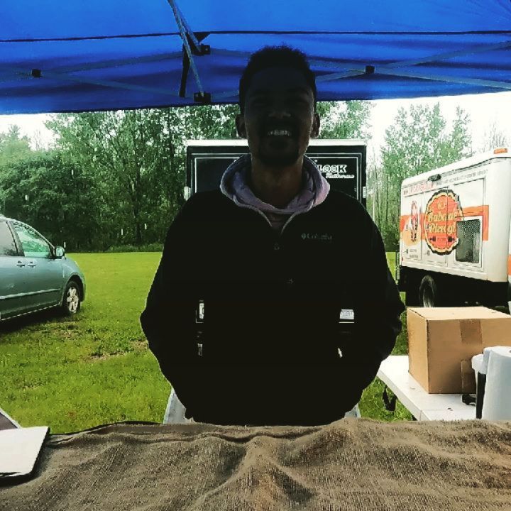 CityNitro's tweet photo. It may have been a little rainy, but there's always plenty to celebrate at the hamburgfarmersmarket .

Thanks to everyone who came out today. 

See you tomorrow 10-12 at buffaloveapparel 's grand opening weekend! https://t.co/GqdTX7IuVl