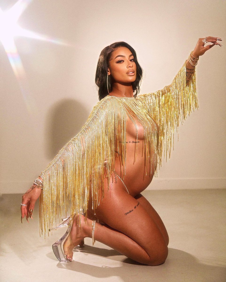 DaniLeigh's tweet photo. 3 months ago🤍 can’t wait to meet you my baby .. https://t.co/wm95J1jxUM