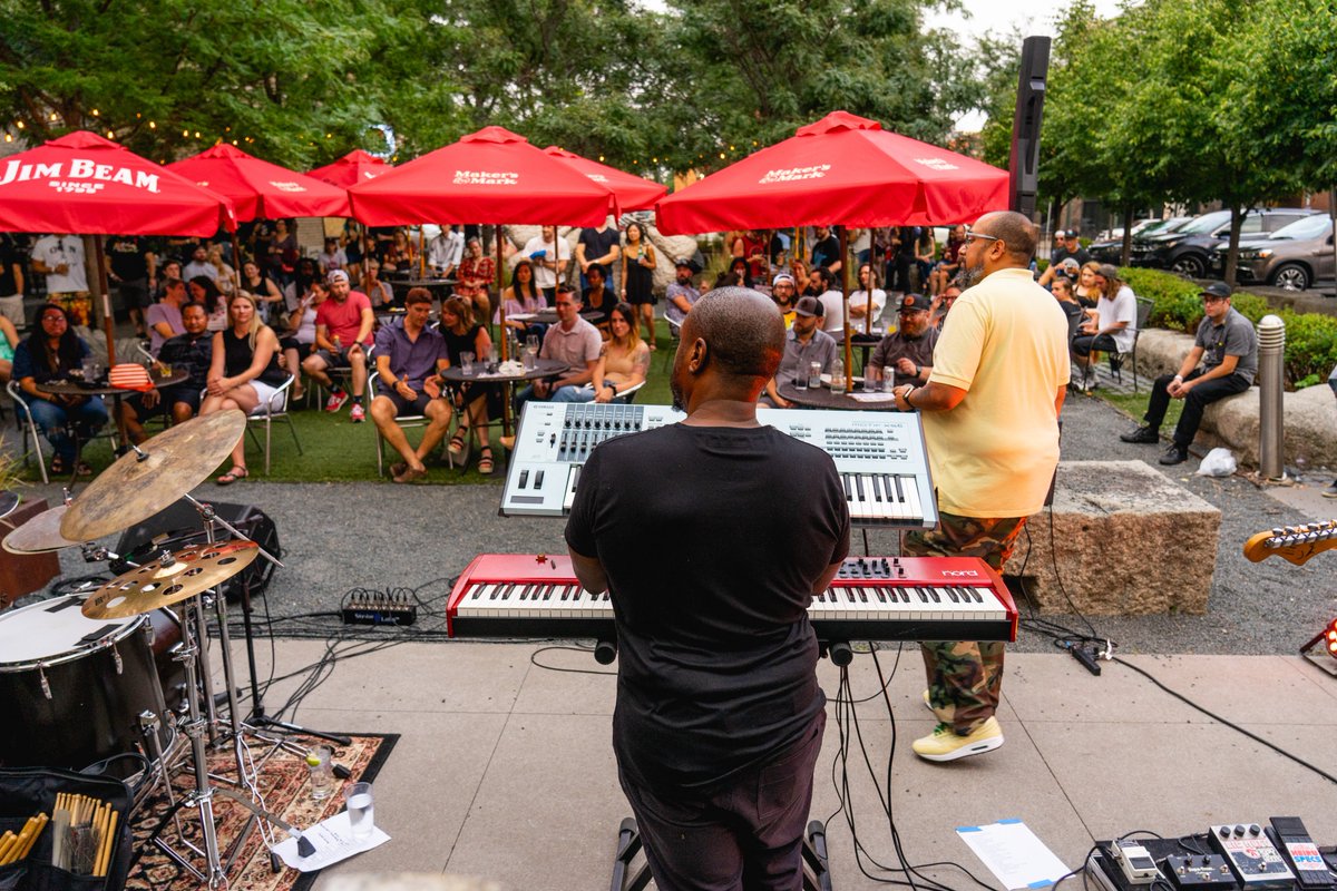 Heiruspecs tweet media