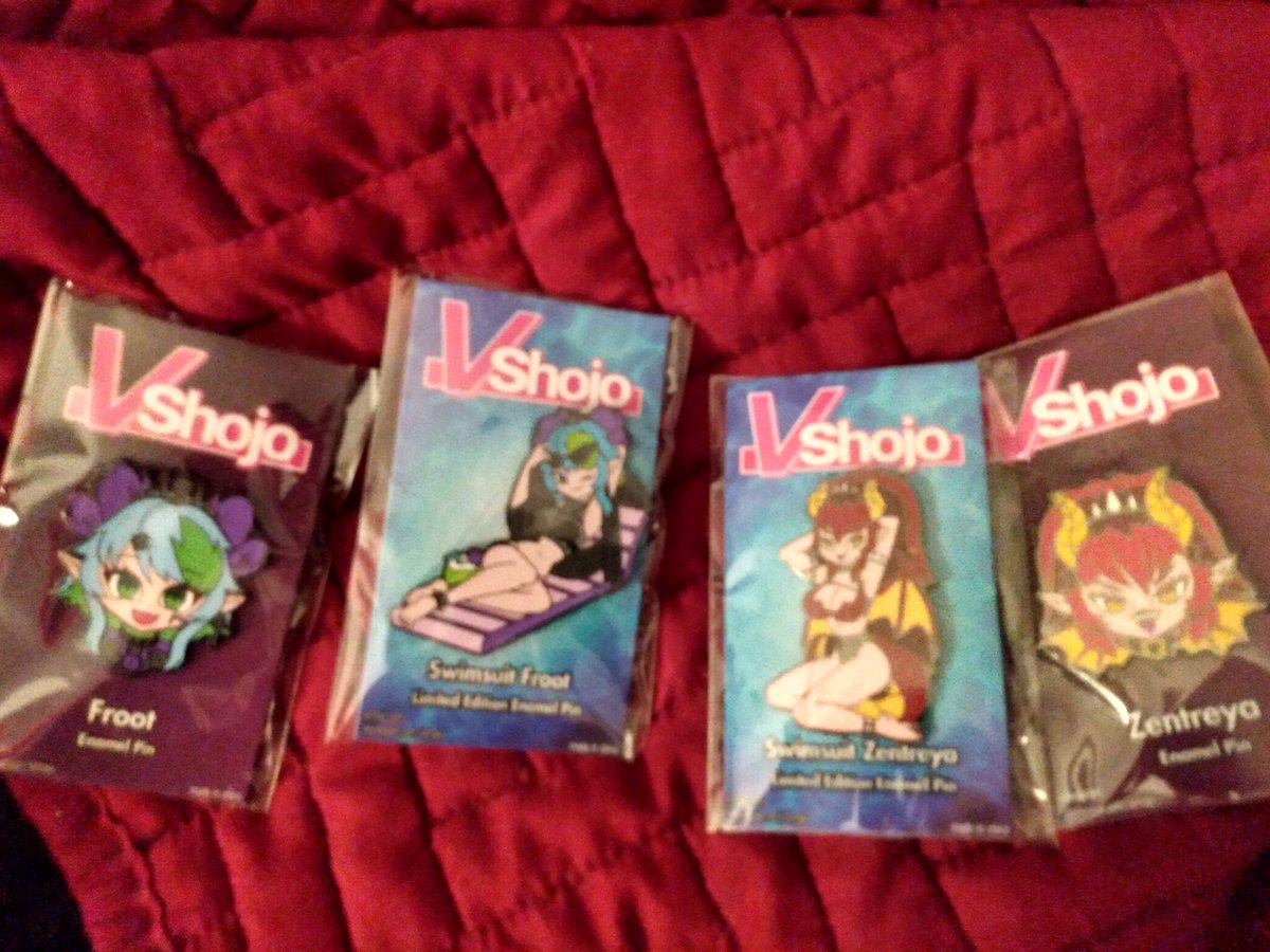 BluePyro5's tweet photo. glad I Got the limited editions on literally the last day lol! https://t.co/pWxy1cKHIy