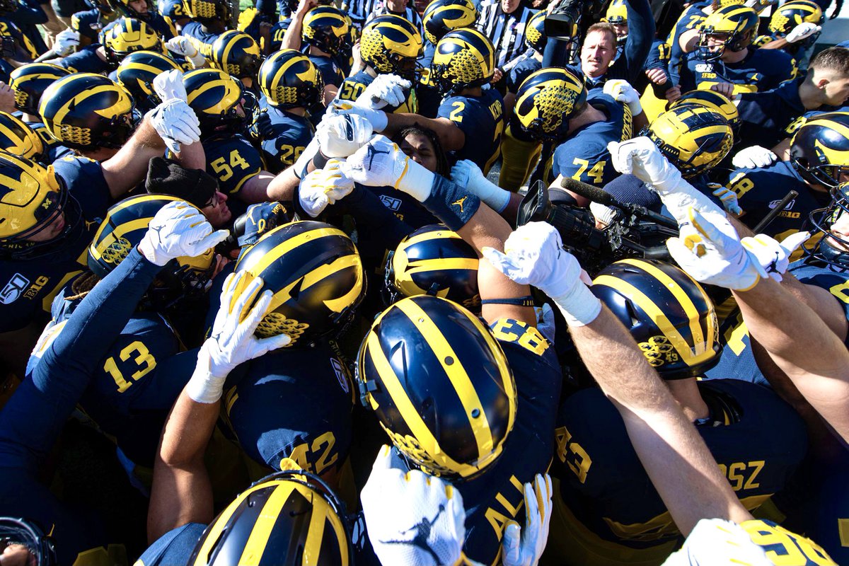 FOS's tweet photo. JUST IN: Michigan Football players will be the first to make money from their jersey sales. 

The team has signed a deal with their official retailer, The M Den.

(h/t @darrenrovell) https://t.co/AzPTbb0oCZ