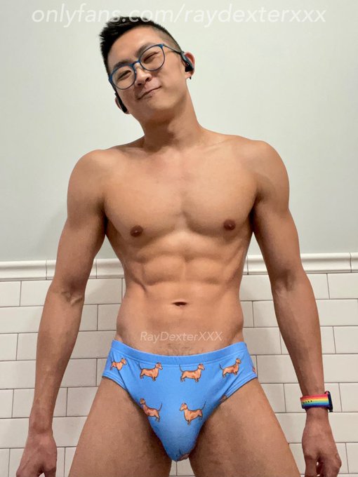 Do you like my wiener&hellip; dog swimmies? 🌭🐶🥰 https://t.co/5QxprZ0yK4<a href="/tag/humpdayvibes"class="tags"><span>#humpdayvibes</span></a>