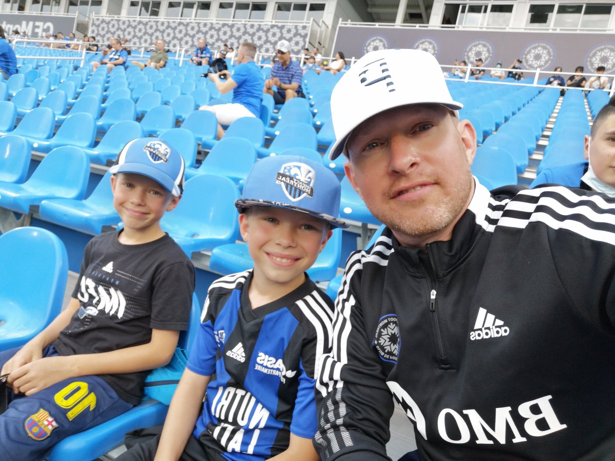 JFRousseau55's tweet photo. À LA MAISON 💙
#CFMTL #IMFC @clubdefootmtl https://t.co/2QNCyPmBv2