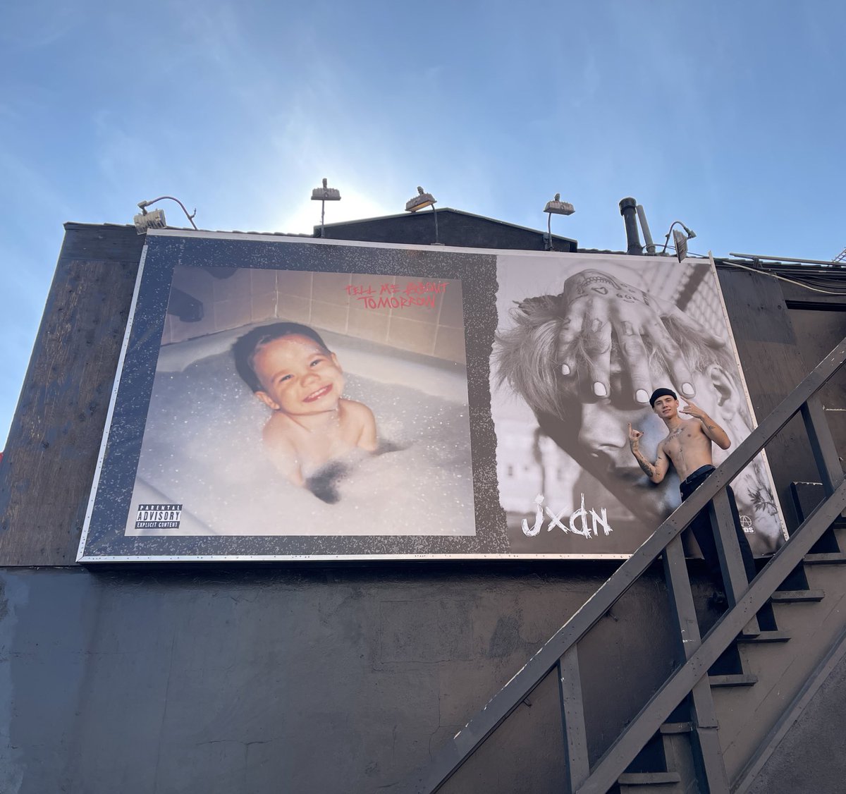 JadenHossler's tweet photo. ROXY TONIGHT https://t.co/iVx0BA0xMH