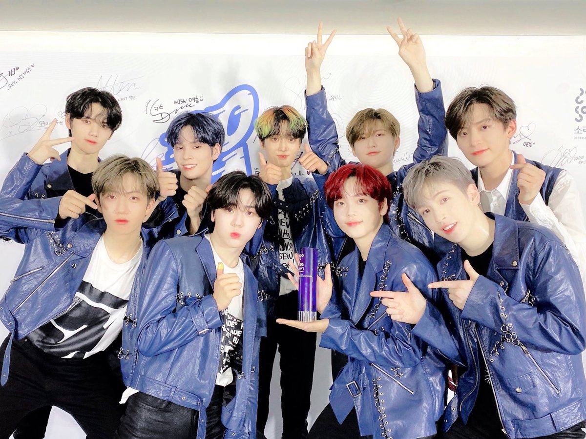 CRAVITYTW's tweet photo. ㅤ ˒ 🔥 ꜜ get ( 𝐜𝐥𝐨𝐬𝐞𝐫. ) ! 𝟢𝟩.𝟣𝟩 ⫹⫺ 𝗖𝗥𝗔𝗩𝗜𝗧𝗬 [ 𝕦𝕡 — date : #ILANDFinalEP
Todos nos encontramos ya más que listos para subir a lucirnos en el escenario y llenar de good vibes el lugar. Éxitos ! https://t.co/mTBTo8SPPh