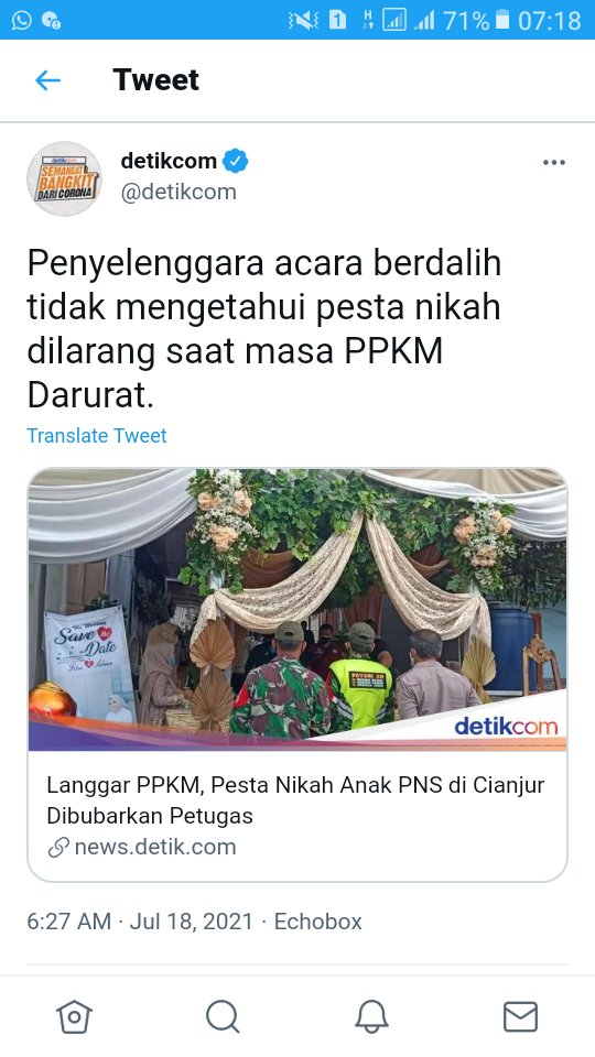 Sofyan01682105's tweet photo. @KompasTV @jokowi Tepat hari ini minggu 18 juli 2021, ada acara pernikahan deket rumah saya. Gk tau dahh indonesia mau sampai kapan kaya gini. Yg dagang diusir, yg nikahan santai2 dan pura2 gk tau. https://t.co/MYDuypuL68