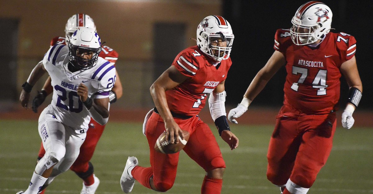 MarcG14Line's tweet image. Dual-Threat QB 🅰️🦅💪🏼 🤫@gavin_session07 #SessionTime #RunPass #Playmaker #FridayNightTykes