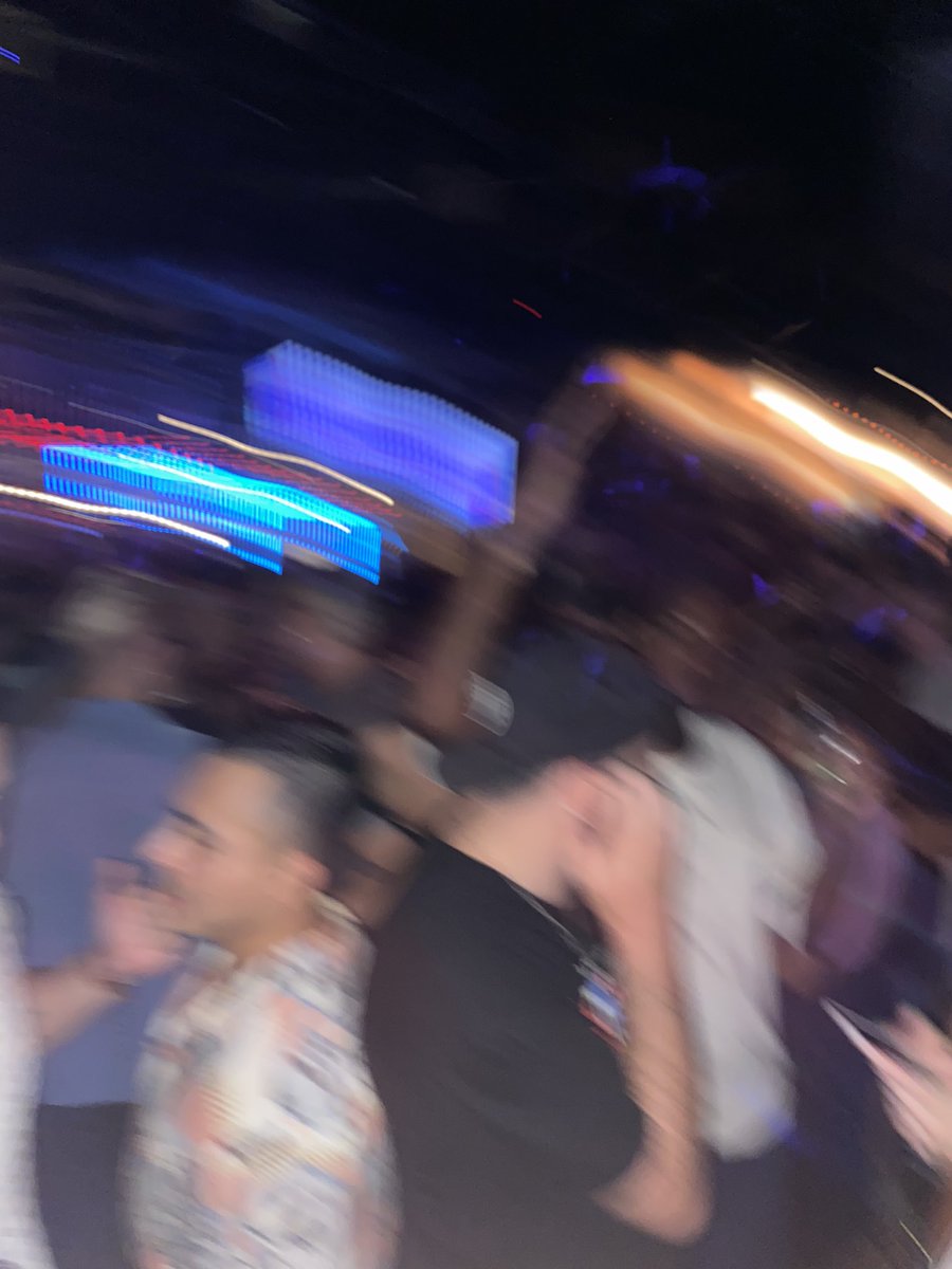 AdrielAlvarez16's tweet photo. This is how I saw everything last night #Turned25 https://t.co/WiR51VIEji