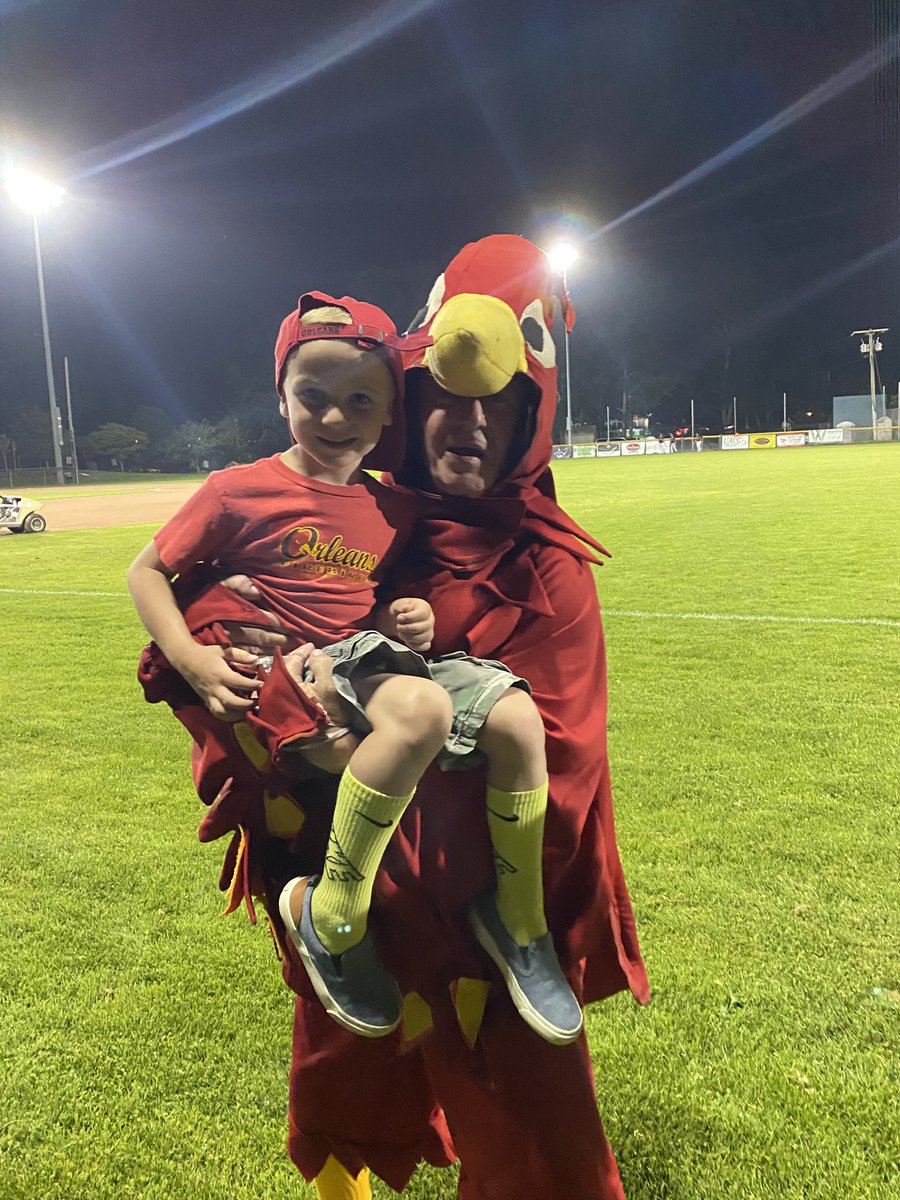 mleander23's tweet photo. Taking in the Orleans Firebirds game from the hill #gobirds https://t.co/hcF2WzKT8c