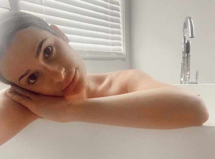 I'm relaxing in bathtub 🚿