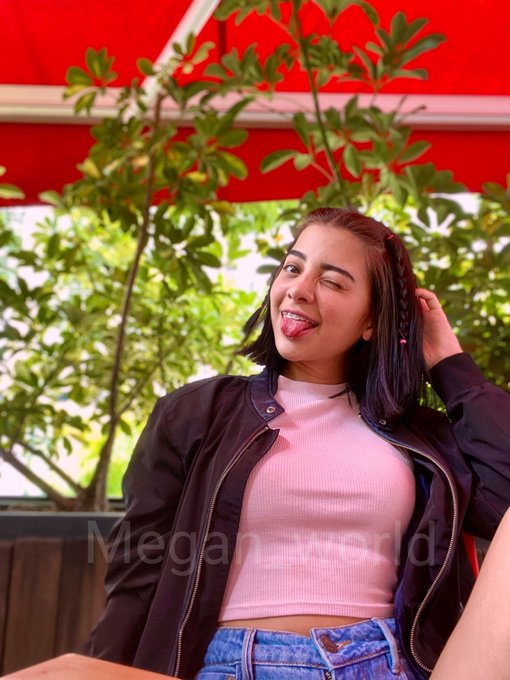 Pizza,vos y yo ❤️🥴 https://t.co/Vy1zU1b3T0<a href="/tag/cowgirl"class="tags"><span>#cowgirl</span></a><a href="/tag/latina"class="tags"><span>#latina</span></a><a href="/tag/cosplay"class="tags"><span>#cosplay</span></a><a href="/tag/kinky"class="tags"><span>#kinky</span></a><a href="/tag/wildwest"class="tags"><span>#wildwest</span></a><a href="/tag/naked"class="tags"><span>#naked</span></a>