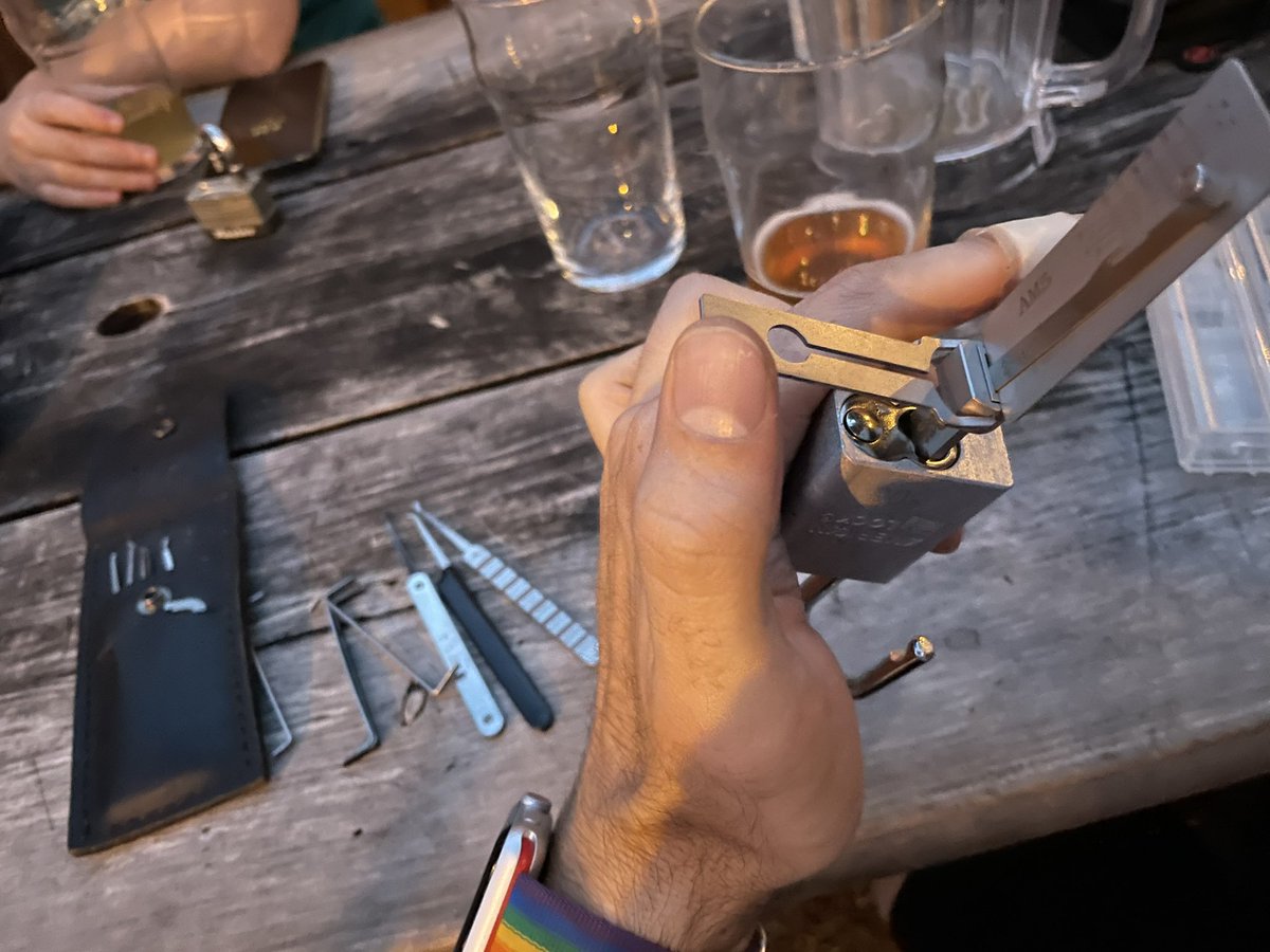 indiecom's tweet image. Not quite as smoothly as @LockPickingLwyr but I finally got my first Lishi pick open! @W3BGUY brought the tools to #LonghornLockpicking and they made quick work of this American 1100 🔓