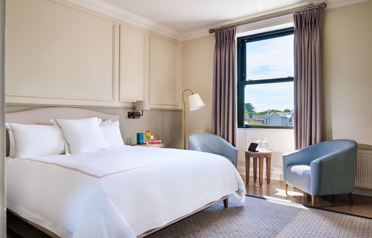 TheTaste.ie (@thetaste_ie) on Twitter photo 🌟W I N🌟
Two Night’s in the New Lansdowne Hotel Kenmare with Breakfast on both mornings plus Dinner on both evenings in the Dining Bar Terrace🍴🥂
To Enter:
1. Follow <a href="/Thetaste_ie/">TheTaste.ie</a> and <a href="/LansdowneKenma1/">LansdowneKenmare</a>
2. RT and comment with #TasteLansdowneKenmare
thetaste.ie/win-a-two-nigh… 🌟W I N🌟
Two Night’s in the New Lansdowne Hotel Kenmare with Breakfast on both mornings plus Dinner on both evenings in the Dining Bar Terrace🍴🥂
To Enter:
1. Follow <a href="/Thetaste_ie/">TheTaste.ie</a> and <a href="/LansdowneKenma1/">LansdowneKenmare</a>
2. RT and comment with #TasteLansdowneKenmare
thetaste.ie/win-a-two-nigh…
