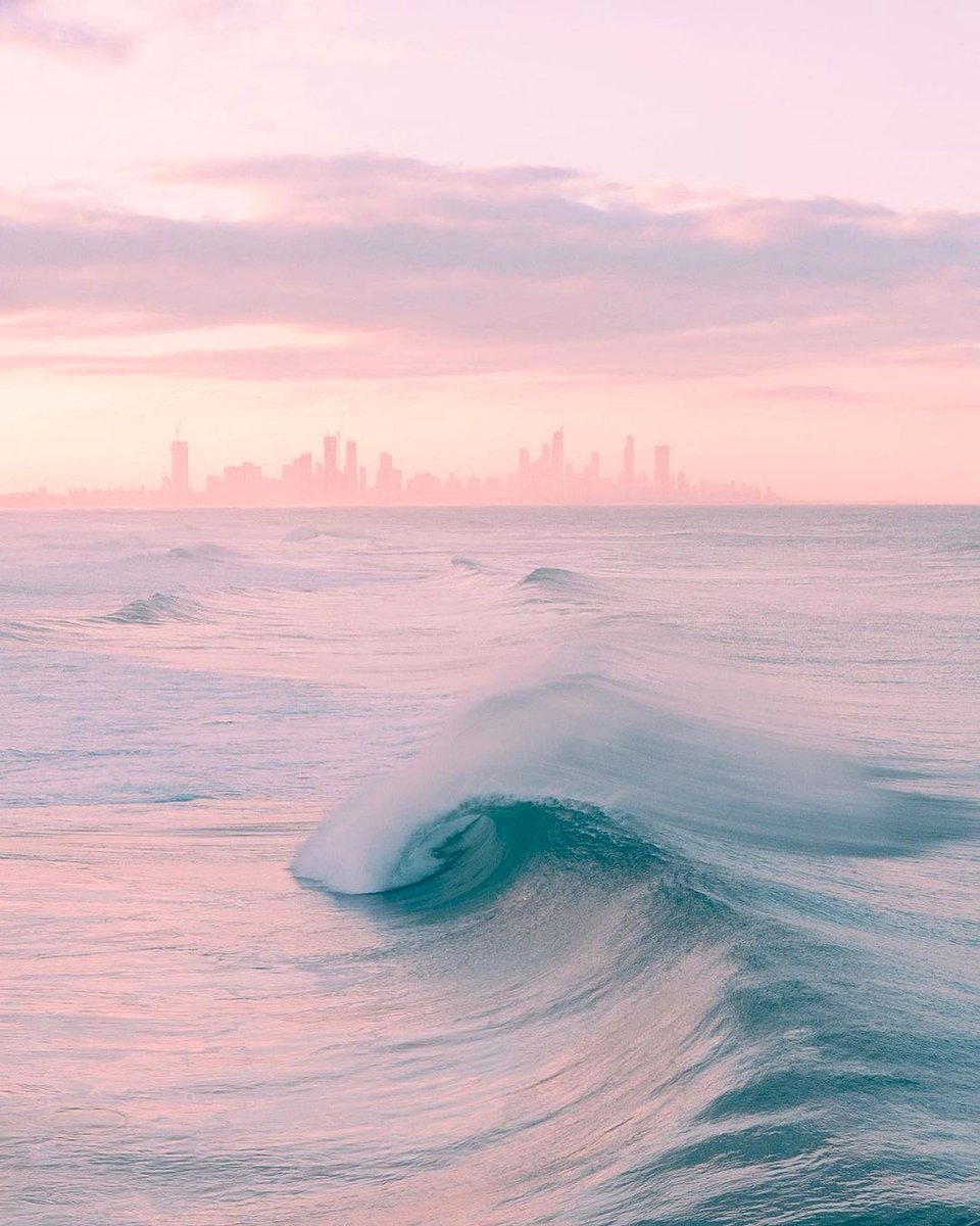 Sunset ✔️
Skyline ✔️
Waves ✔️ 

📸 _harrrryy_
📍Gold Coast, Queensland
☀️ Follow hello_goldcoast for more!