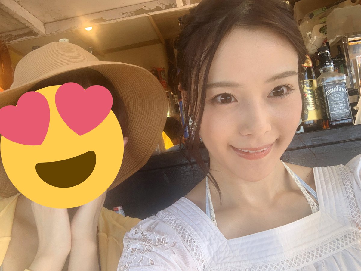 yoshitakanene's tweet photo. いつもSNSにあげる写真のカメラマンもしてくれる親友👭💓

大好きなのです😊 https://t.co/YSAIfshZ19
