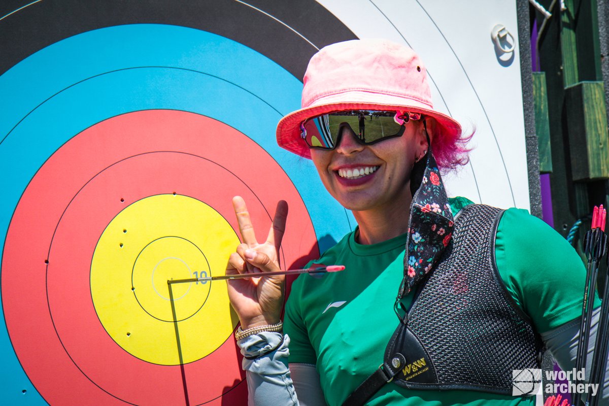 worldarchery's tweet photo. This was Aida Roman’s first arrow at the @Tokyo2020 @Olympics. 🤣

#ArcheryatTokyo https://t.co/ZGHUEmWaiU