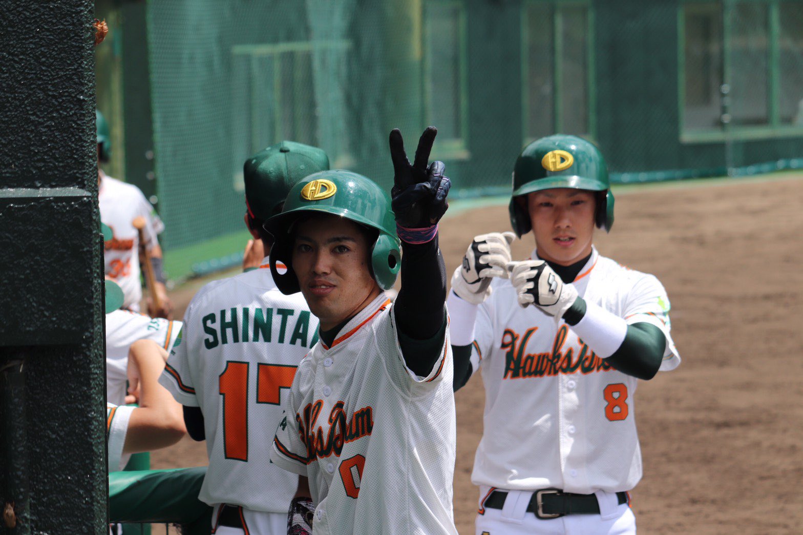 大阪ホークスドリーム 7 17 日 Op戦結果 宇治ベースボールクラブ様 Hd 132 000 000 6 宇治000 000 100 1 6 1 P渡辺 杉本 宮腰 単打 山本 2 山地 2 花本 南 二塁打 清水 大阪ホークスドリーム 宇治 ベースボールクラブ 社会人野球 T Co