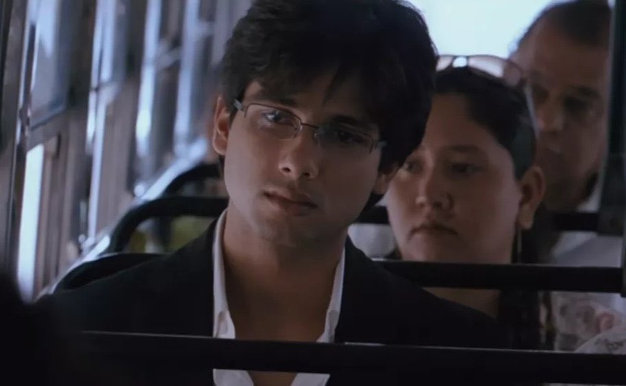 aakash_lakhia's tweet image. *Already late Me* Going back home from school to collect my forgotten Admit card :