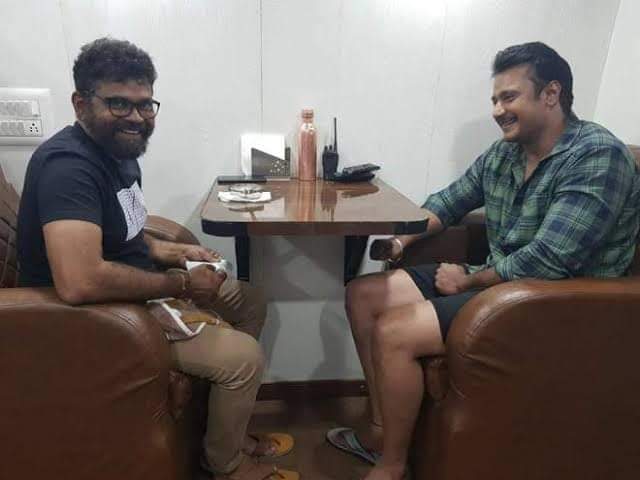 AbilashKp77's tweet photo. That laugh indicates his confidence
#Sukumar sir😉
@aryasukku @alluarjun
#Pushpa #AlluArjun
#PushpaUpdateSoon https://t.co/SZj9scgJ1s