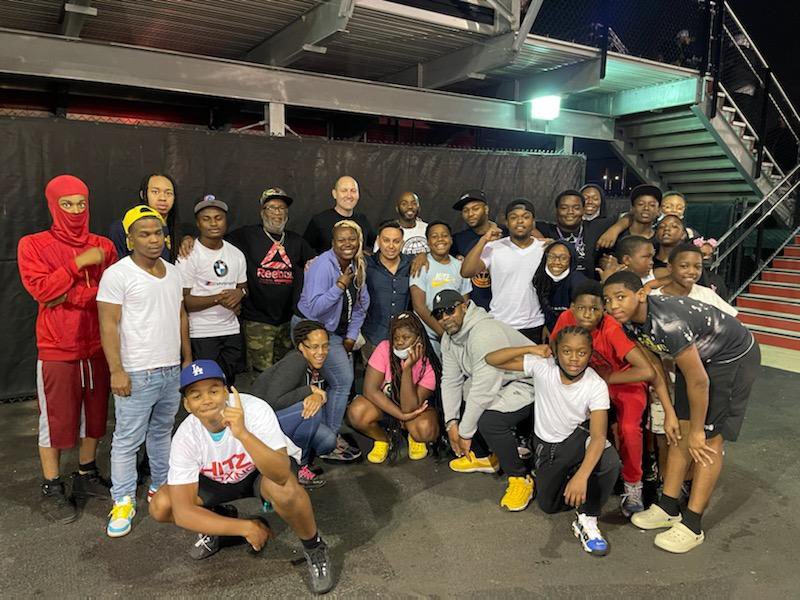 Boxing Out Negativity tweet media