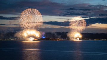 唐津 九州花火大会の22年日程や穴場は 屋台やアクセスや駐車場は そらいろ 日本が魅せる多彩な表情