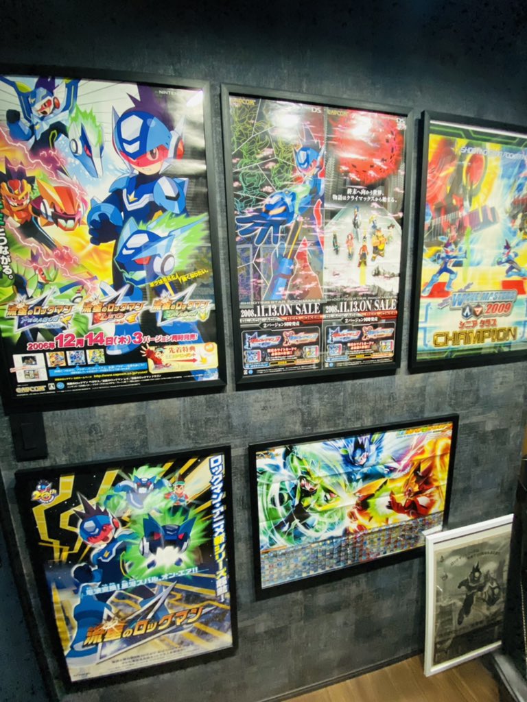 Leaf_RR's tweet photo. 僕の流星愛に溢れすぎてる書斎自慢させてください
#流星のロックマン https://t.co/UFIwlzKWgv