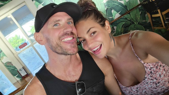 Tell us a dirty joke @JohnnySins https://t.co/lUVZWA8AyH<a class="tags" href="/tag/johnnysins">@johnnysins</a>