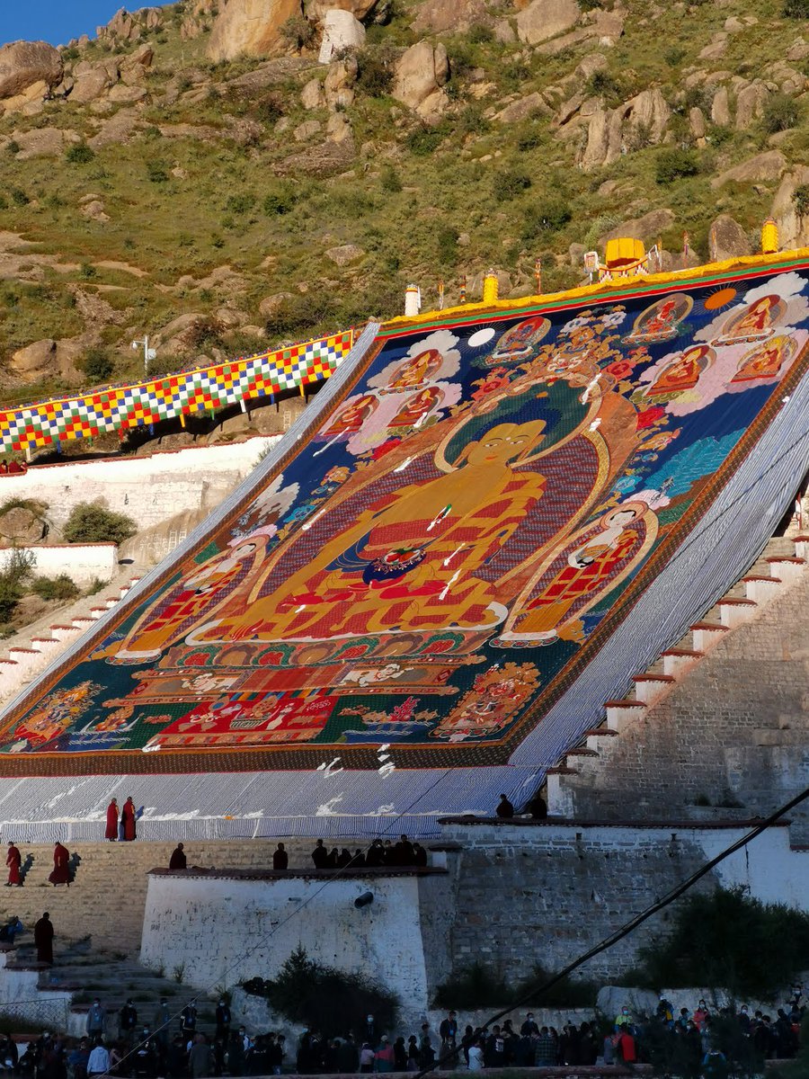 kaushkaus's tweet photo. It is a week long festival , where hundreds of Tibetan people gathering at #Drepung and #Sera monastery with well ethnic dress up.Tibetan artists perform traditional operas, and important monasteries display large #Thangkas – Buddha paintings. https://t.co/PNYnAYqAwt