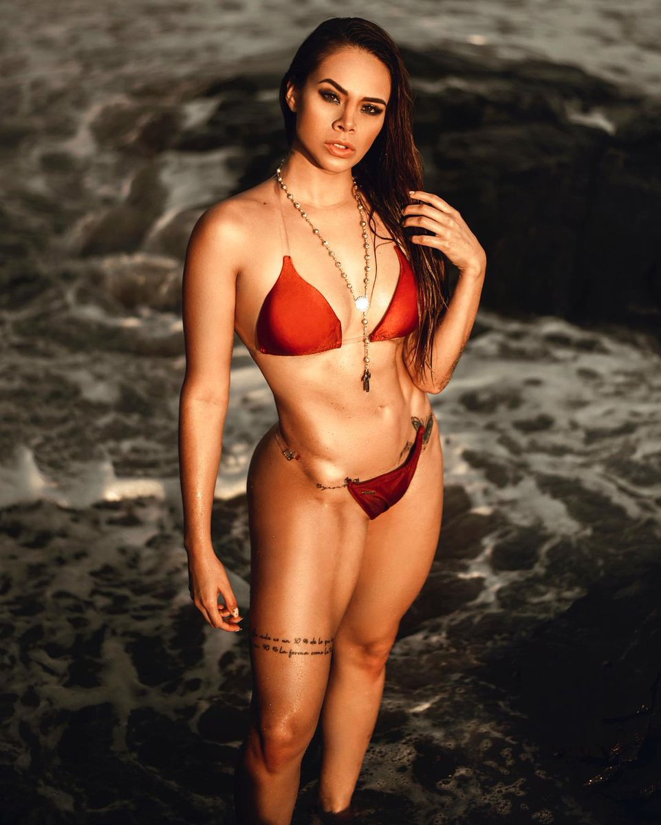 Jossmery Toledo en bikini (FOTOS) https://t.co/1aqkBPsCPF.