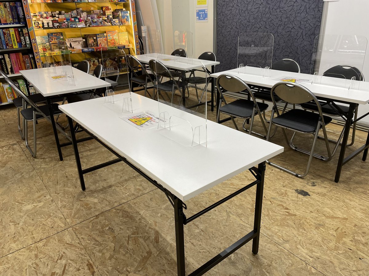 こんばんは、トレトレです🐧
当店では無料デュエルスペースありますよ♪

お友達と一緒に遊びに来て下さいね
営業時間は11時から22時までです👌

#買取王国
#デュエルスペース
#名古屋市港区
#名古屋競馬場