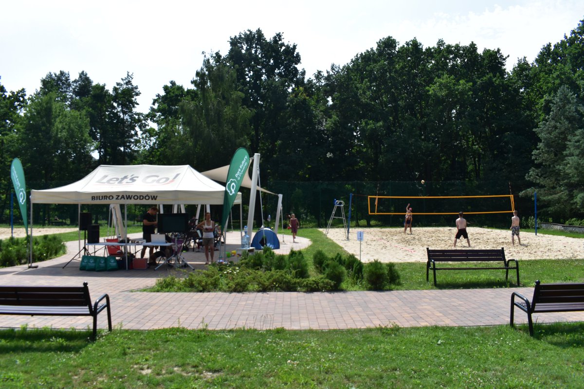 parkpowsin's tweet photo. II Turniej siatkówki plażowej uważamy za zakończony 😃
Dziękujemy za świetną zabawę i organizację.
I miejsce- Przemysław Kuc i Mateusz Mazur
II miejsce-Arkadiusz Kapitan i Joanna Sobieska
III miejsce- Iwona Hardiej i Karol Krzewiński
Gratulujemy ! https://t.co/vFwkGLkK75