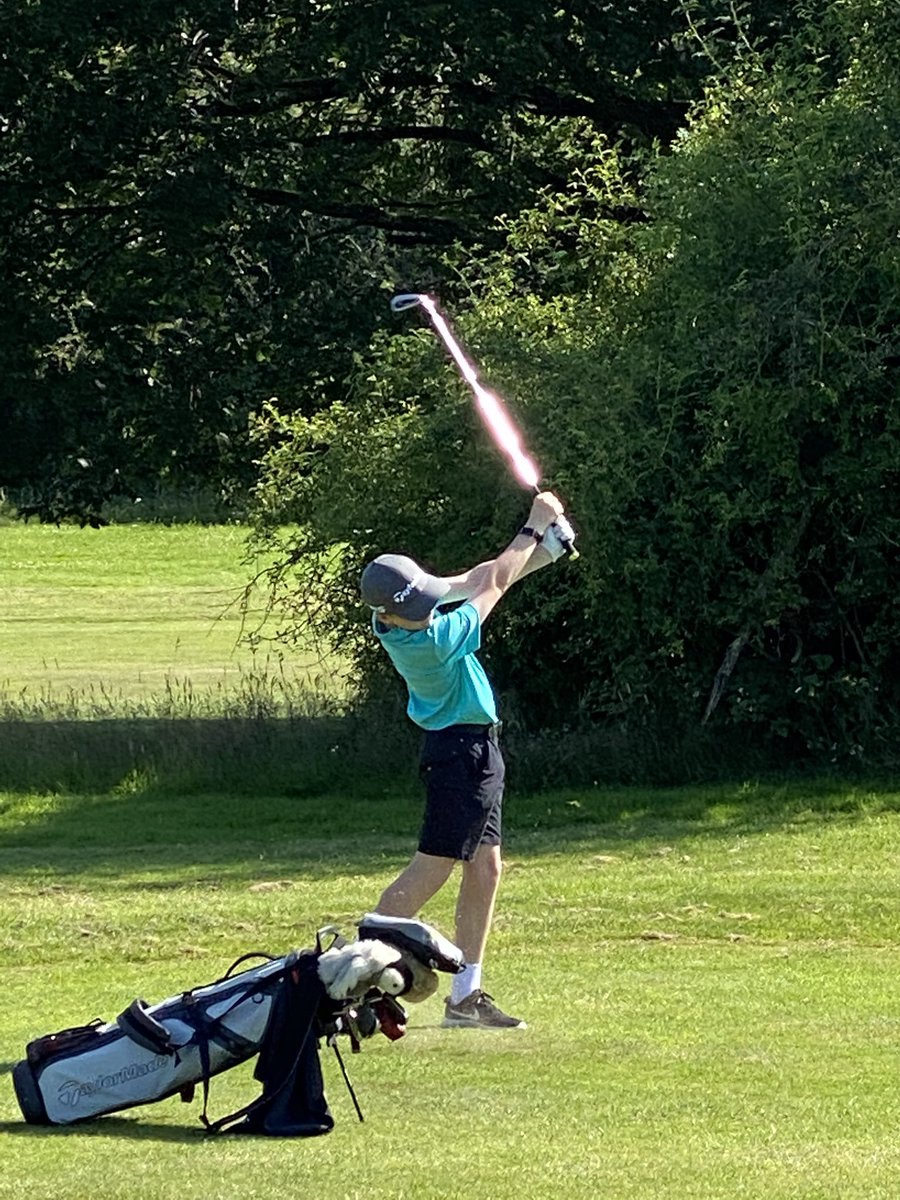 Gary Allen tweet media